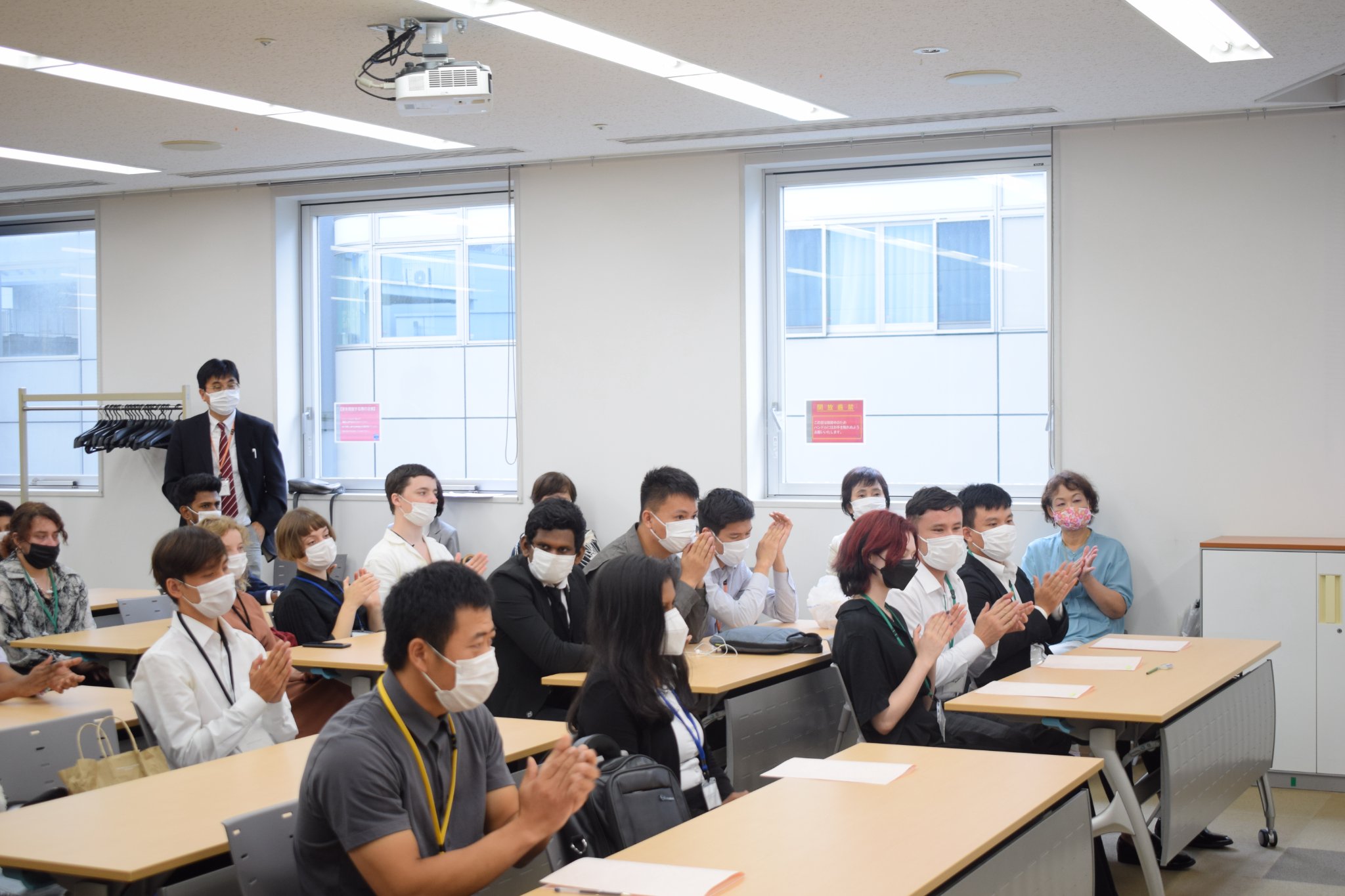 教室での式典風景